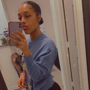 Meet your Posher, Lakeisha